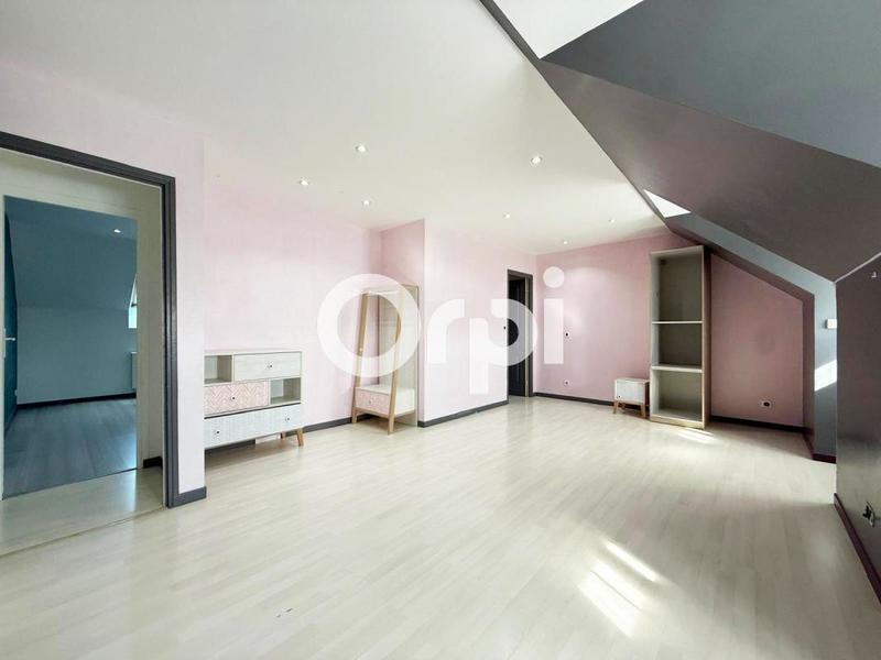 Maison - 336 m² - 7 pièces