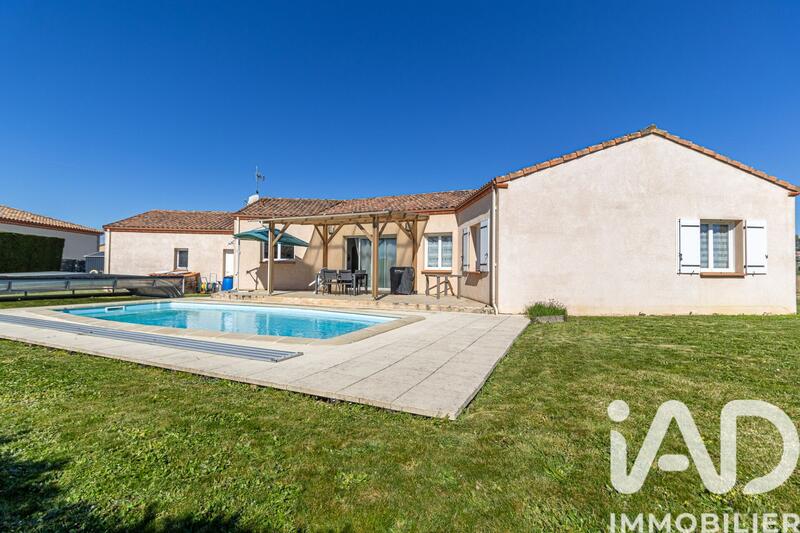Maison - 138 m² - 5 pièces
