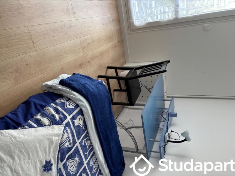 Chambre - 12 m² - 1 pièce