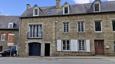 Maison - 204 m² - 10 pièces