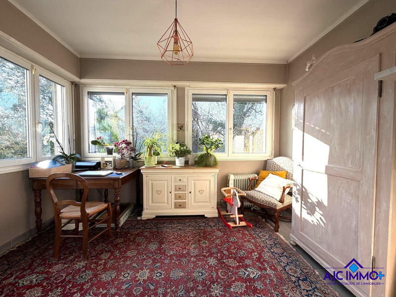 Maison - 135 m² - 6 pièces