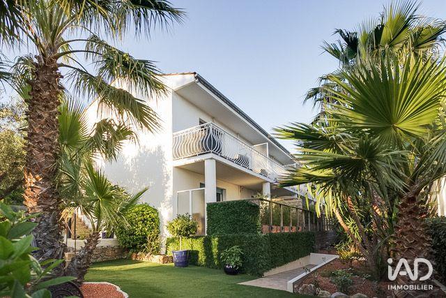 Local commercial - 2 364 m²