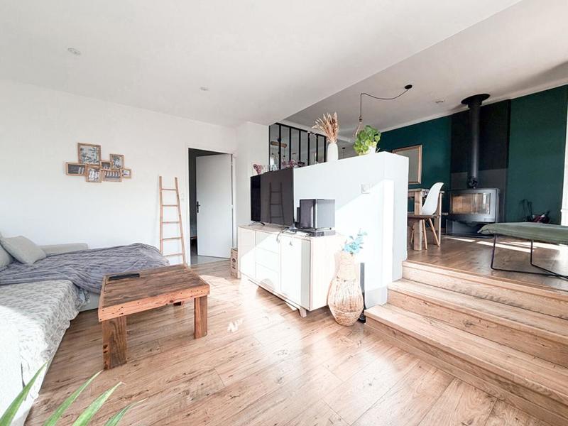 Maison - 104 m² - 5 pièces