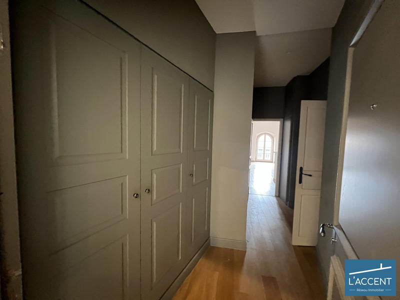 Appartement - 75 m² - 3 pièces