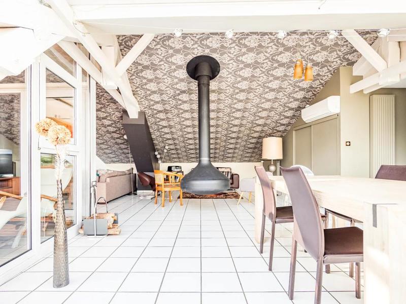 Appartement - 218 m² - 6 pièces