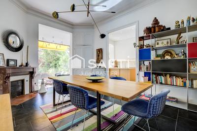 Maison - 320 m² - 11 pièces