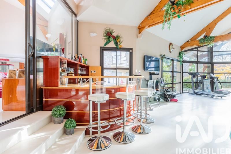 Maison de maîtres - 482 m² - 10 pièces