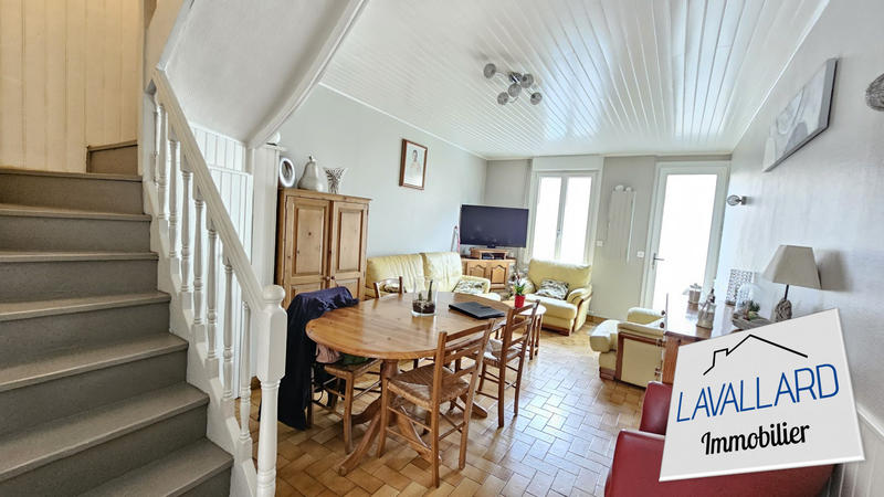 Maison - 84 m² - 4 pièces