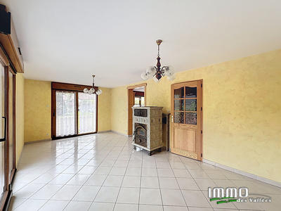 Maison - 260 m² - 6 pièces