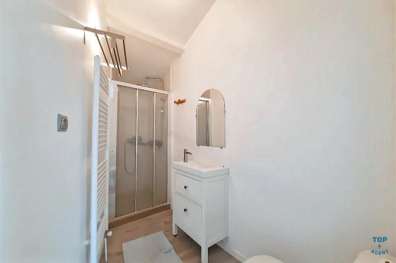 Maison - 208 m² - 5 pièces