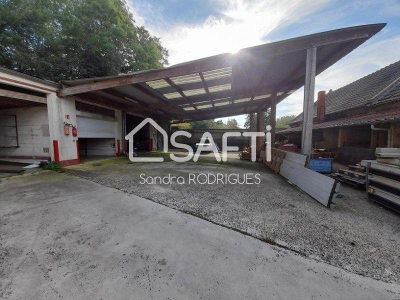 Maison - 295 m² - 9 pièces