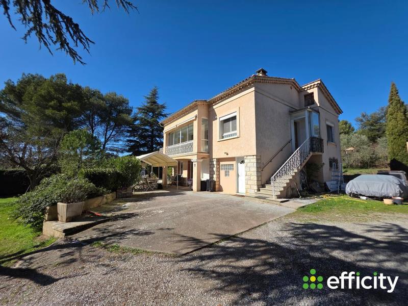 Villa - 152 m² - 5 pièces