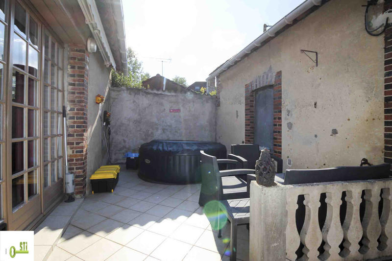 Maison - 160 m² - 6 pièces