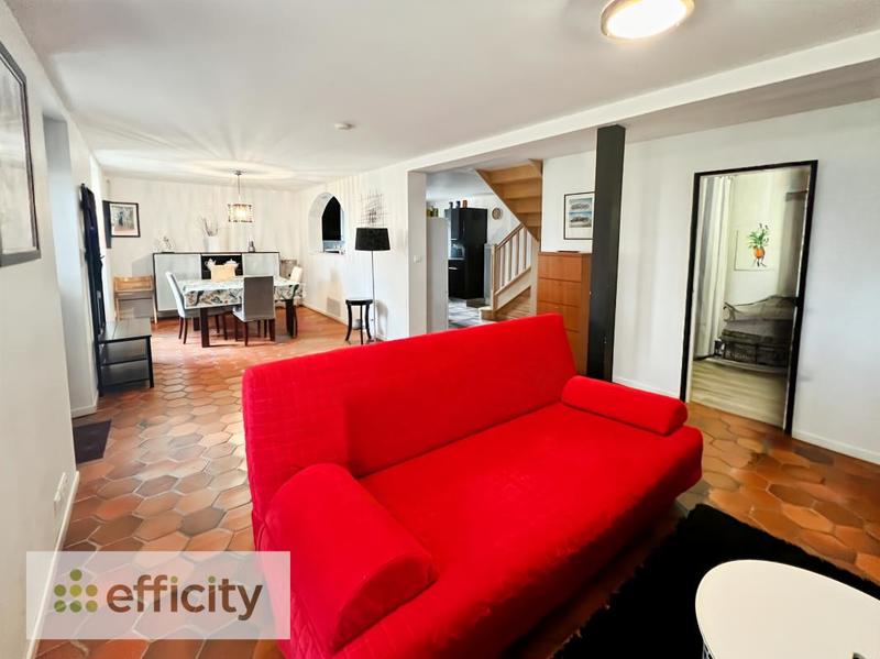 Loft - 280 m² - 6 pièces