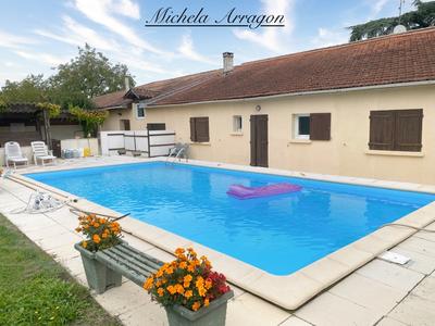 Propriété - 365 m² - 13 pièces