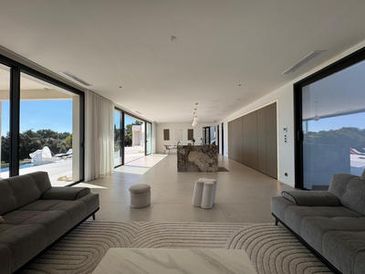 Maison - 207 m² - 5 pièces