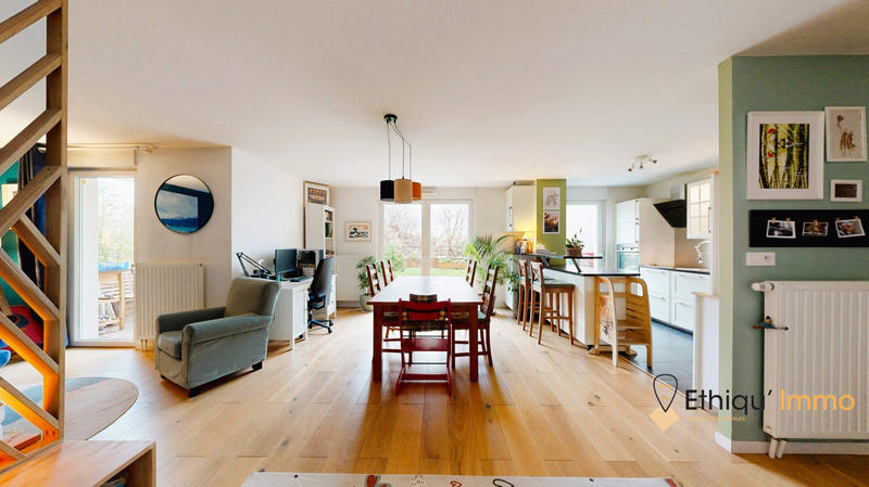 Appartement - 85 m² - 3 pièces