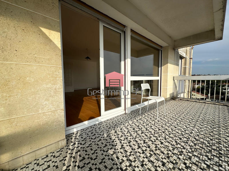 Appartement - 100 m² - 4 pièces