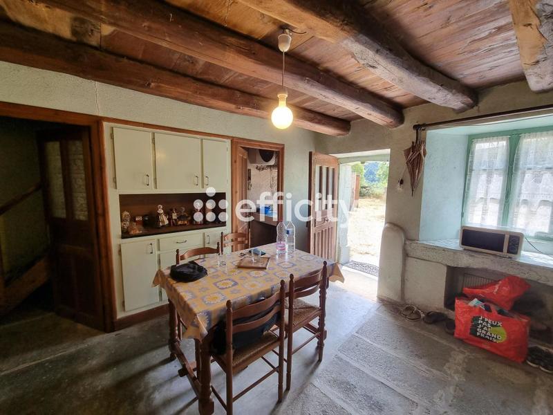 Maison - 90 m² - 3 pièces