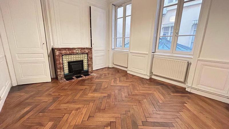 Appartement - 107 m² - 4 pièces