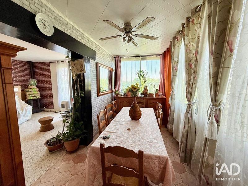 Maison - 186 m² - 7 pièces