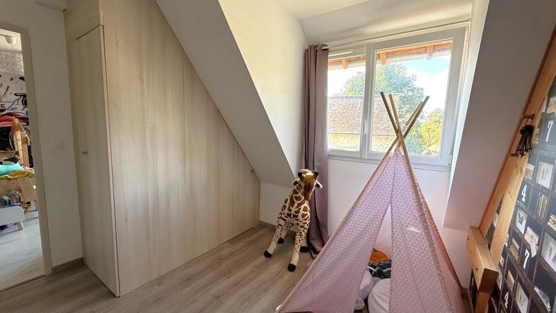 Maison - 111 m² - 5 pièces