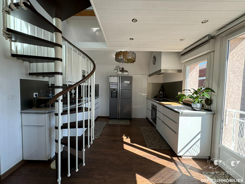 Appartement - 120 m² - 4 pièces