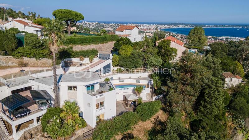 Maison d'architecte - 161 m² - 7 pièces