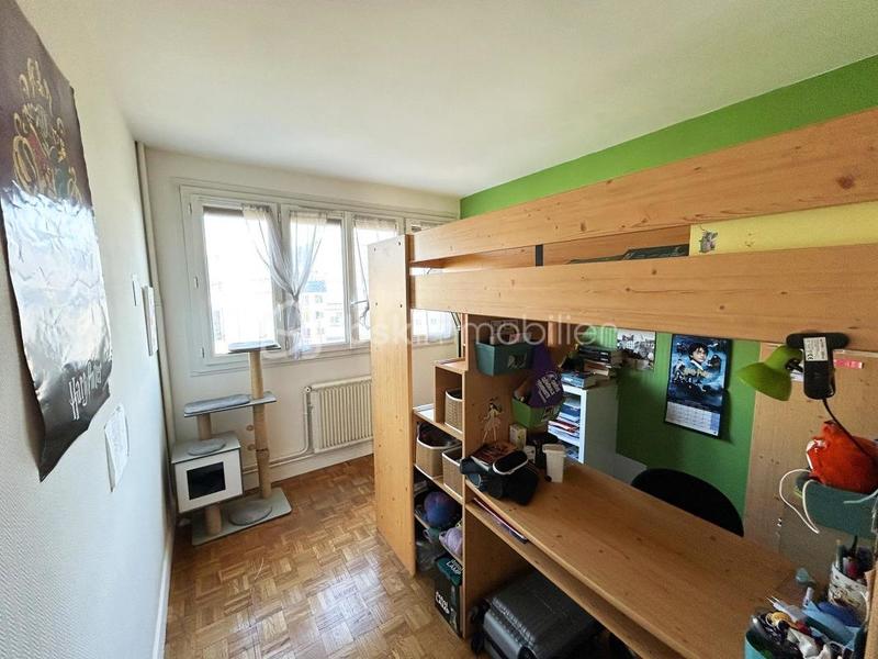 Appartement - 84 m² - 4 pièces