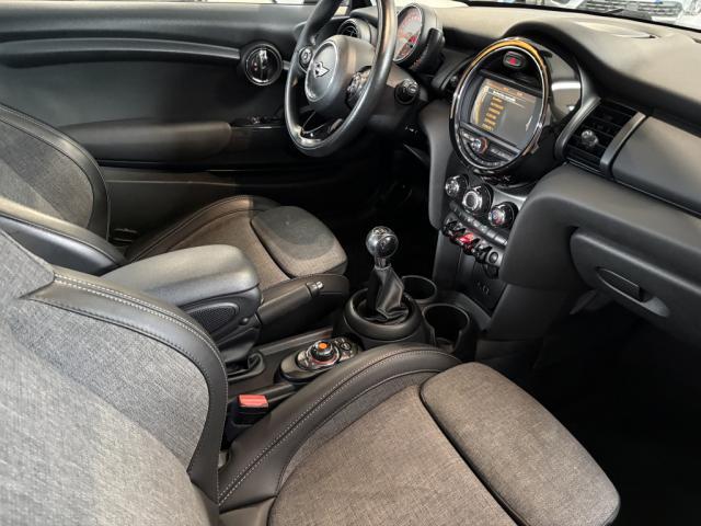 Mini 3 portes Hatch F56 Mini One 102 ch Finition Salt