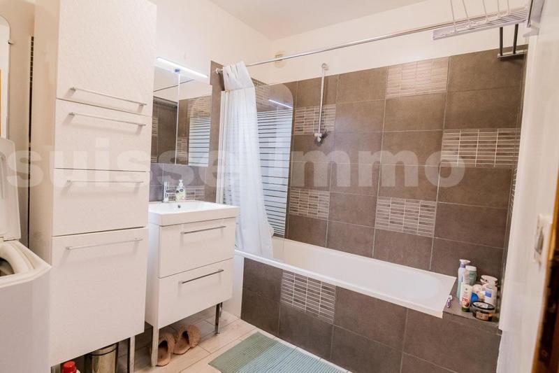 Appartement - 97 m² - 5 pièces