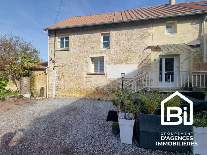 Maison - 272 m² - 11 pièces