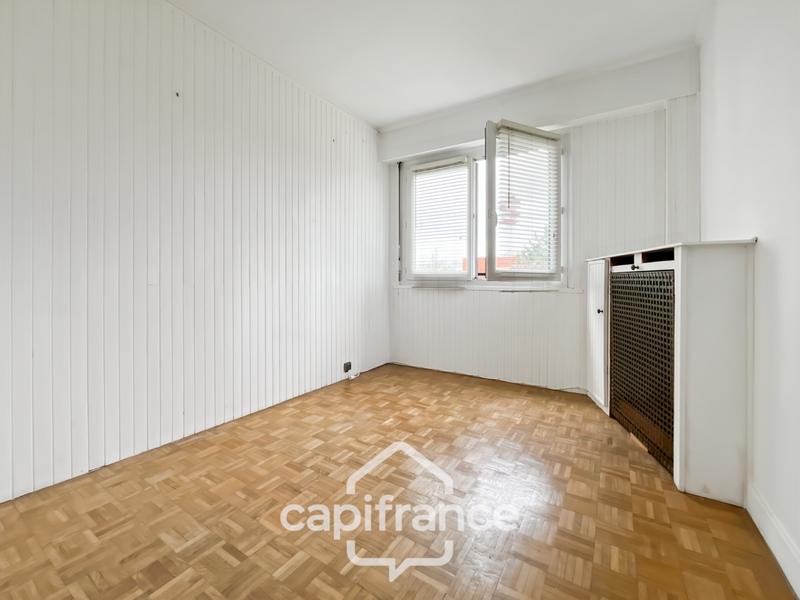 Appartement - 85 m² - 5 pièces