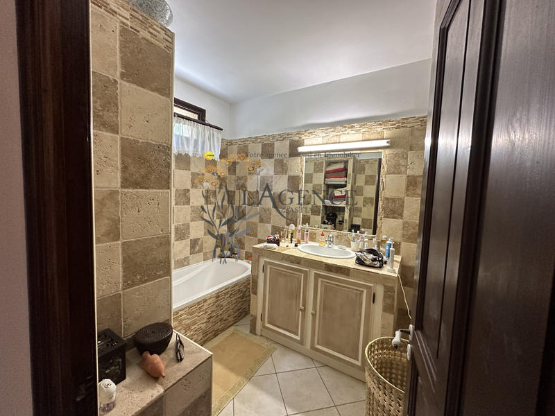 Appartement - 89 m² - 4 pièces