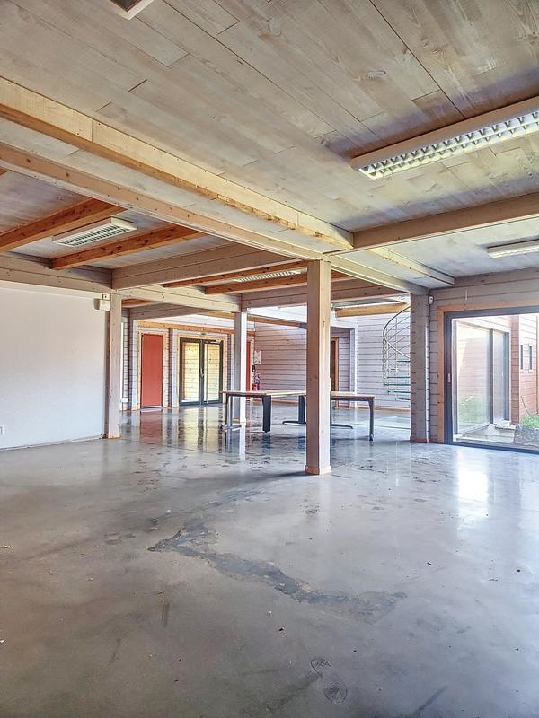 Bureau - 457 m² - 12 pièces