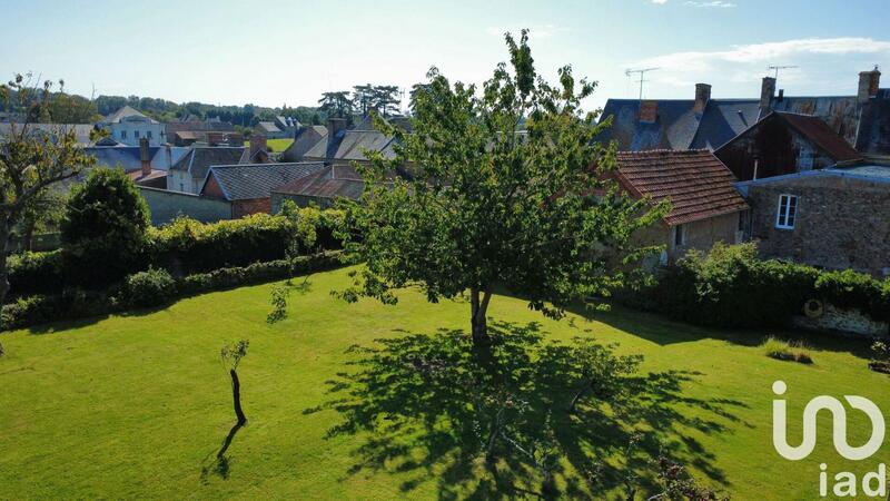 Maison - 205 m² - 8 pièces