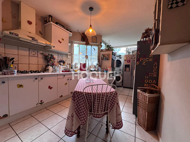 Appartement - 117 m² - 6 pièces