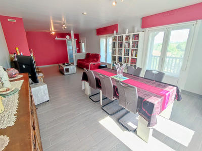 Maison - 114 m² - 11 pièces