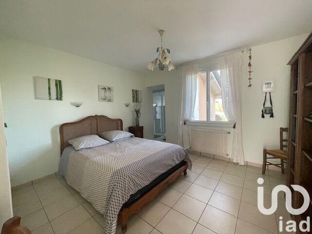 Maison - 200 m² - 5 pièces