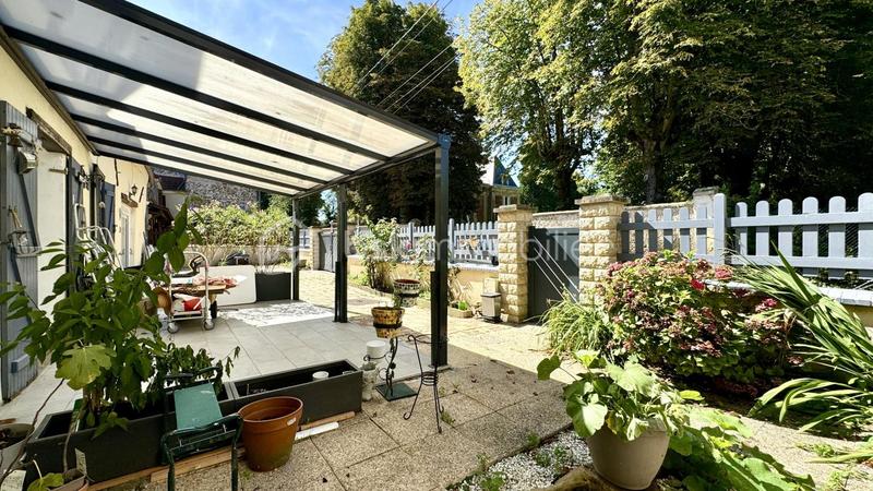 Maison ancienne - 268 m² - 12 pièces