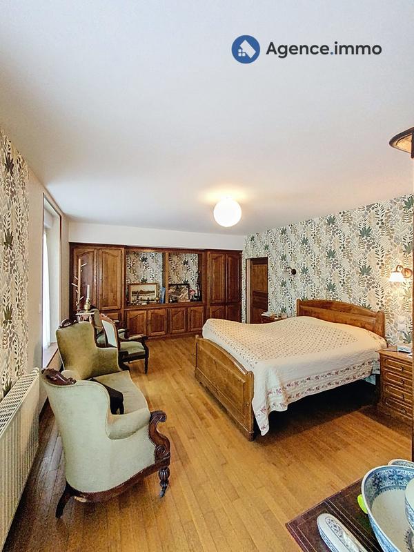 Maison ancienne - 219 m² - 7 pièces