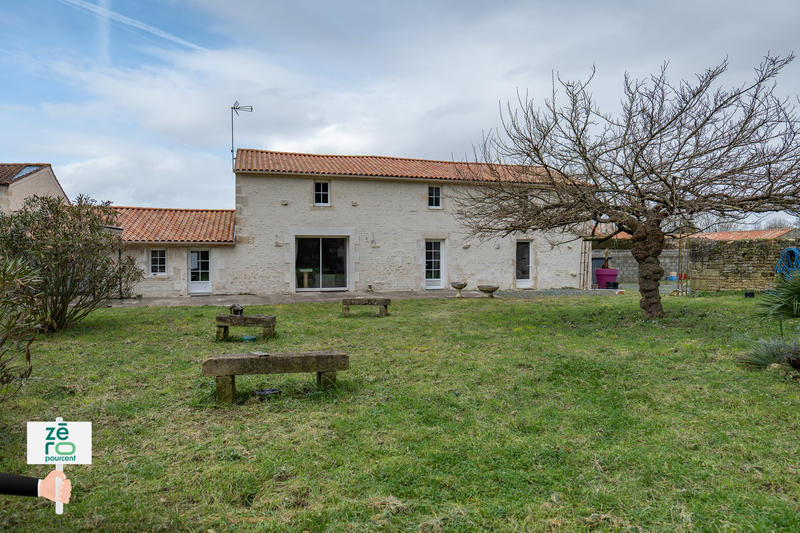 Maison - 218 m² - 6 pièces