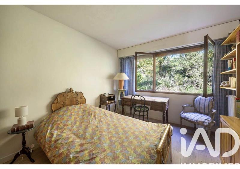 Appartement - 101 m² - 5 pièces