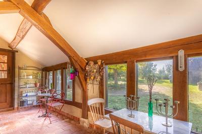 Propriété - 270 m² - 12 pièces