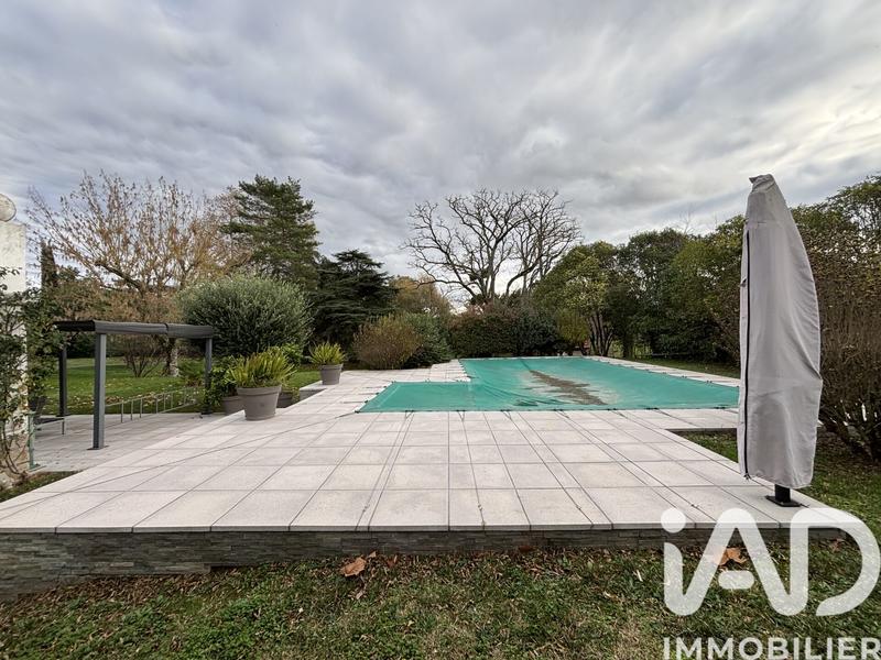 Maison - 291 m² - 7 pièces