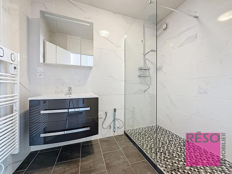 Appartement - 85 m² - 3 pièces