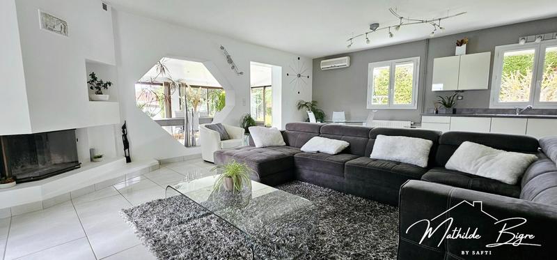 Maison - 166 m² - 6 pièces