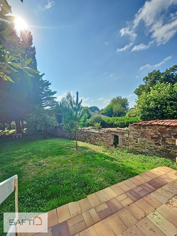 Maison - 197 m² - 9 pièces