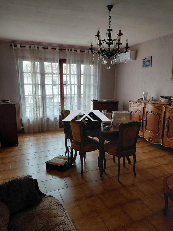 Maison - 104 m² - 4 pièces