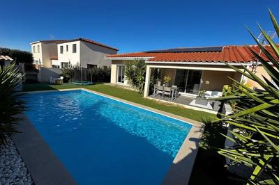 Maison - 102 m² - 4 pièces